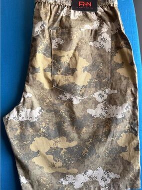 FRH Men's Camo Cargo Shorts in Olive and Tan